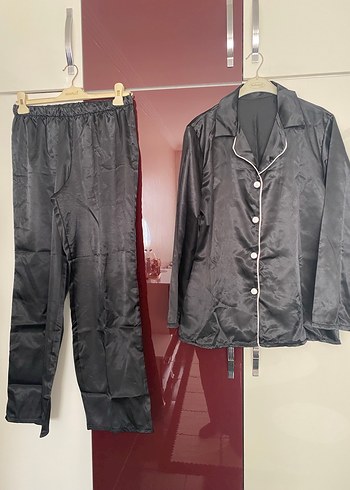 Siyah Uzun Kollu Saten Kadın Pijama Takımı - Görsel 3