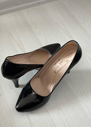 Diğer Stiletto