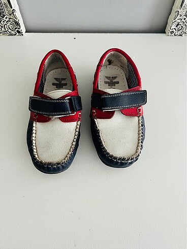 Kılasik ayakkabı çok şık - Görsel 2