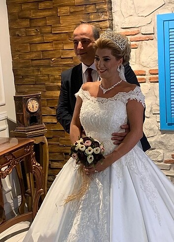 Gelinlik A kesim dantelli