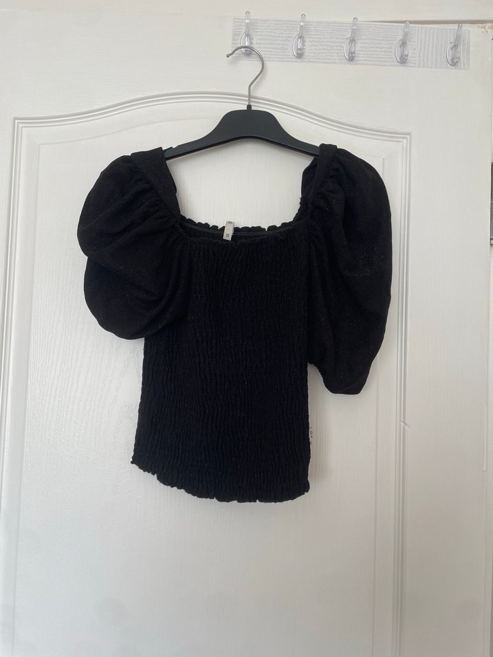 Siyah Kısa Kollu Örme Mini Bluz - Görsel 2