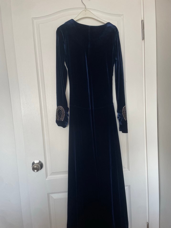 Boncuk İşlemeli Lacivert Uzun Kollu Abiye Elbise - Görsel 3