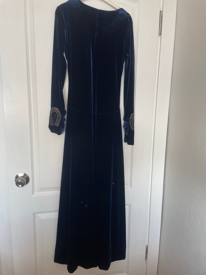 Boncuk İşlemeli Lacivert Uzun Kollu Abiye Elbise - Görsel 4