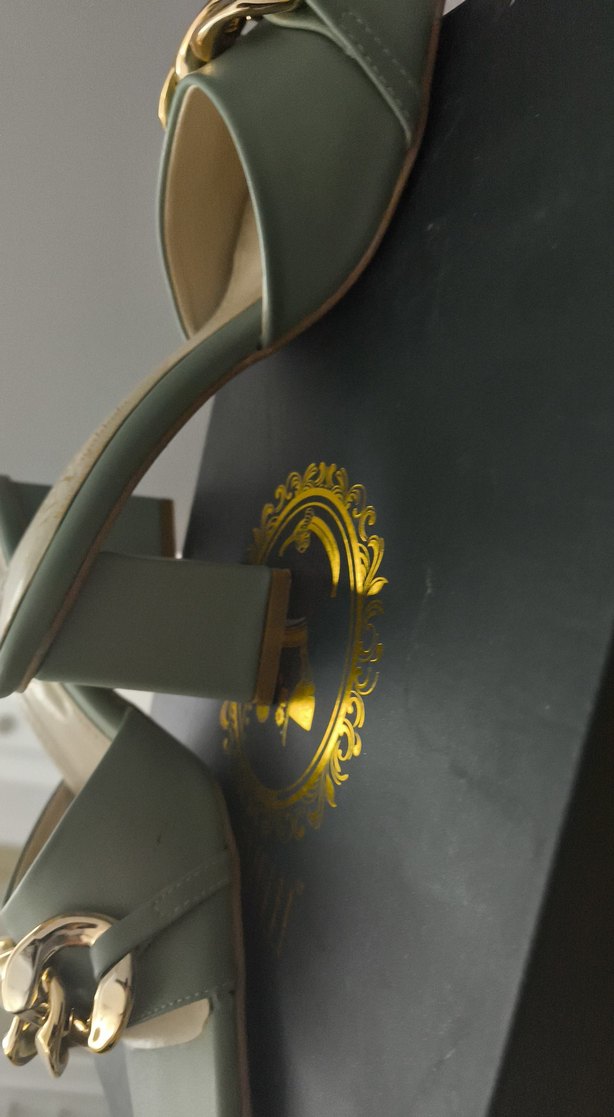 Zincir Detaylı Haki Blok Topuklu Terlik - Görsel 3