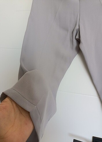 Melike Tatar takım elbise - Görsel 6