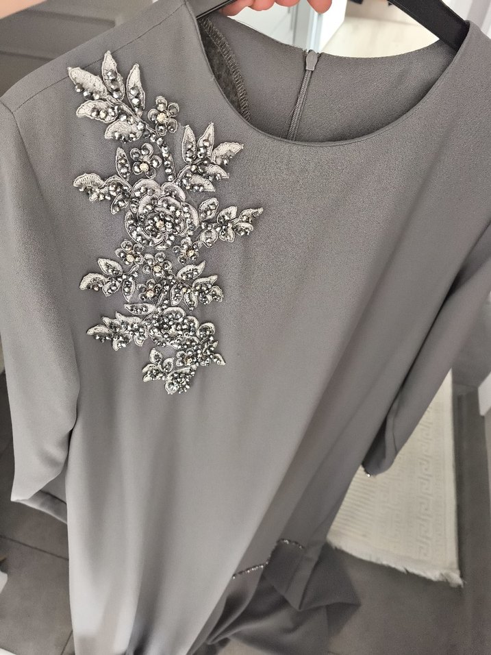 Gri Uzun Kadın Elbisesi Krep abiye tesettür abiye - Görsel 3