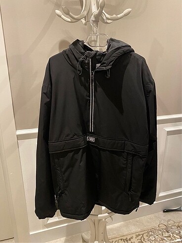 bershka kanguru mont