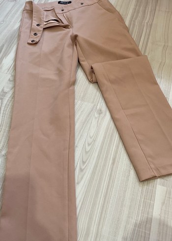 Düğmeli Bej Kadın Kumaş Pantolon