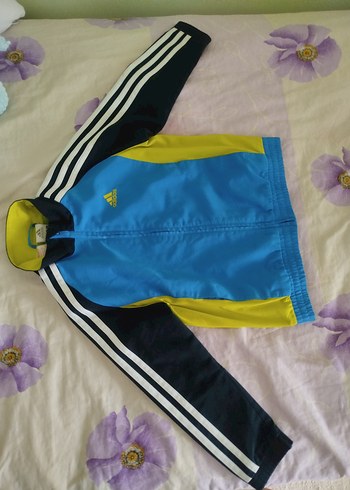 5 Yaş Beden Adidas Orjinal Eşofman Takımı 4-5 Yaş