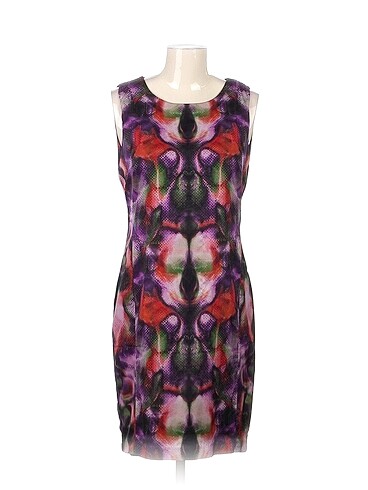 PreLoved Kısa Elbise %70 İndirimli.