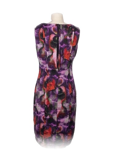 l Beden PreLoved Kısa Elbise %70 İndirimli.