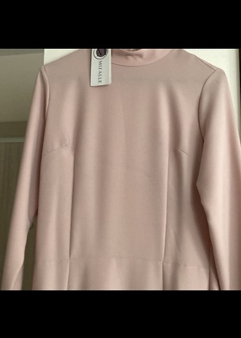 Parlak Pilili V Yakalı Uzun Kadın Elbise - Görsel 5