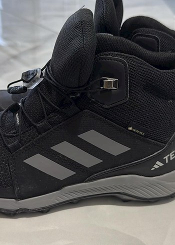 Adidas Siyah Bağcıklı Erkek Outdoor Ayakkabı 37/3