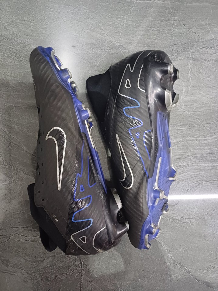 Nike Erkek Siyah Çim Zemin Kramponu - Görsel 4