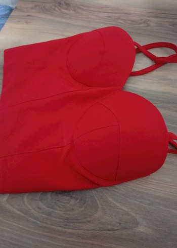 Kırmızı Mini V Yaka Straplez Büstiyer