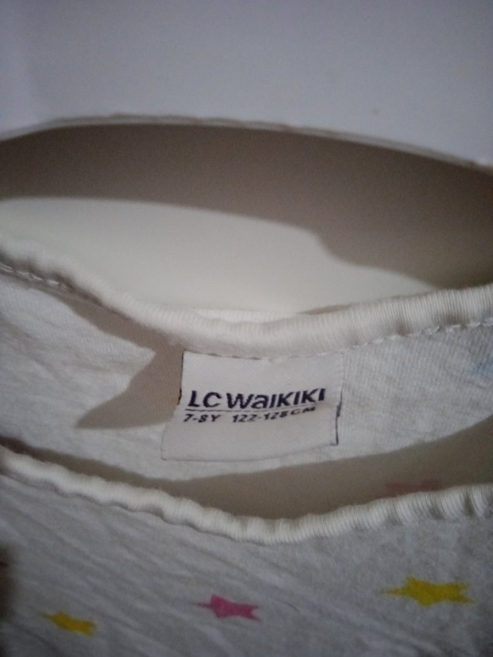 Kız Çocuk Beyaz Yıldız Desenli Tişört - Görsel 4