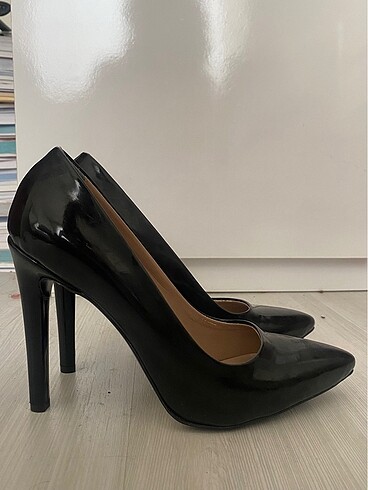 Siyah Stiletto