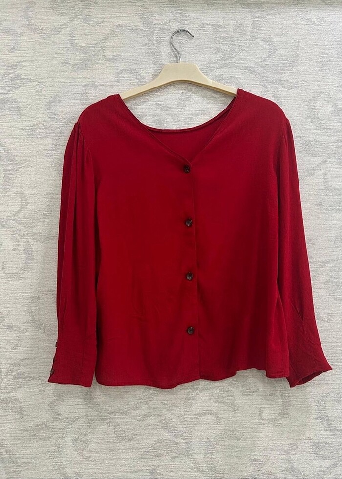 Bershka sırt detaylı bluz - Görsel 2