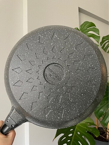 Beden gri Renk ThermoAD 28 cm wok tava