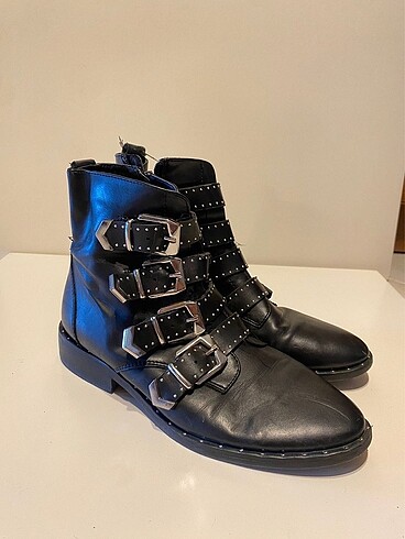 Deichmann Siyah Bot