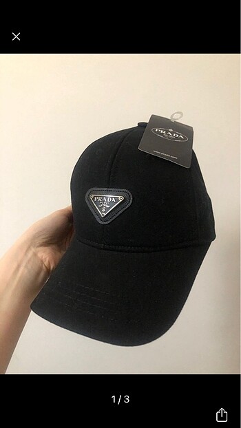 Prada şapka