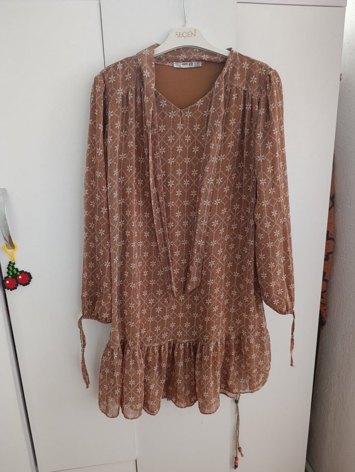 Bej Desenli Zincir Detaylı tunik - Görsel 3