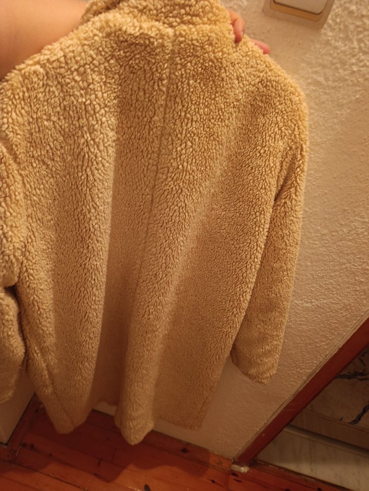 Bej Uzun Peluş Kadın Kaban - Görsel 3