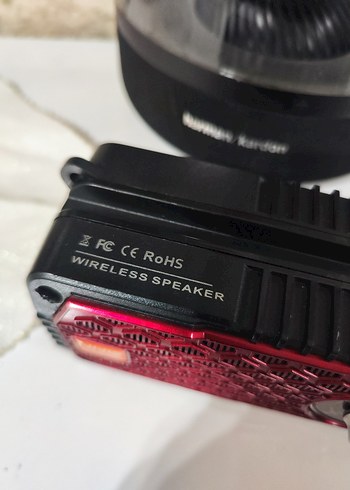 Işıldaklı Bluetooth Hoparlör ve Radyo - Görsel 2