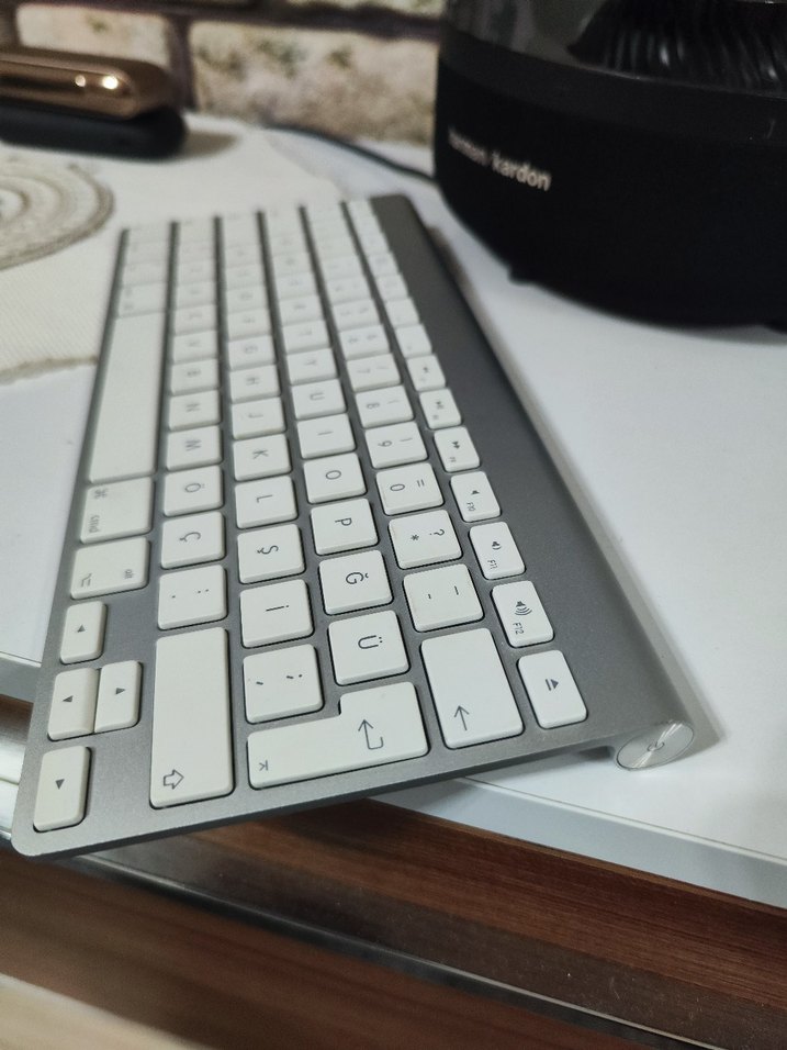Apple Bluetooth Klavye - Görsel 2