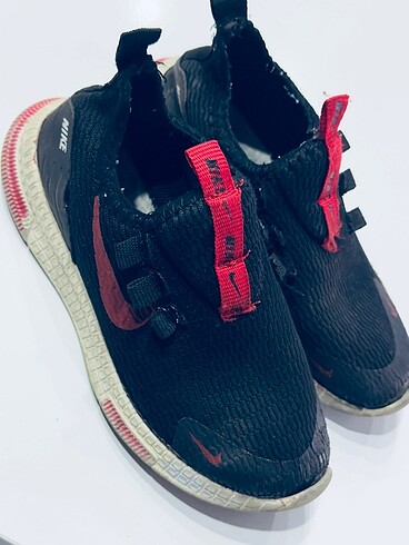 Nike Erkek çocuk ayakkabısı
