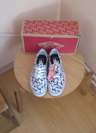 38 Beden çeşitli Renk vans kelebek :)