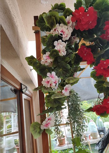 Beden YAPAY ÇİÇEK SARKAN SARDUNYA 90 CM