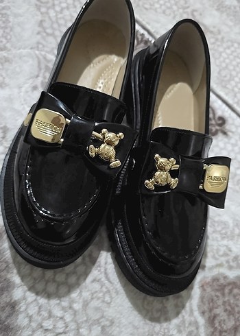 Altın Tokalı Rugan Loafer