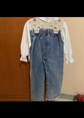 Nakışlı Dantelli Kız Çocuk Kolsuz süveterli 3 lü takım - Görsel 2