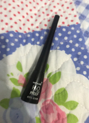 xs Beden Wet n Wild Eyeliner