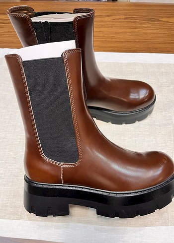 Bershka Elastik Detaylı Bot 39 numara - Görsel 5