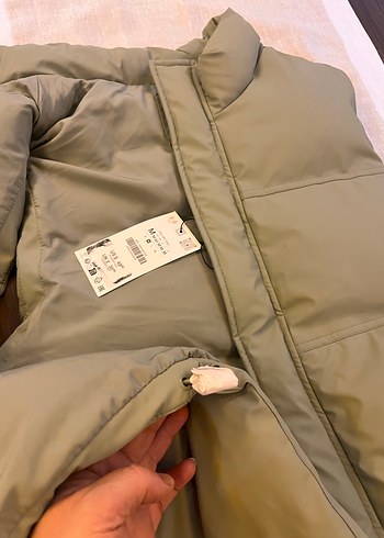 Zara Yüksek Yakalı Kadın Şişme Yelek M - Görsel 4