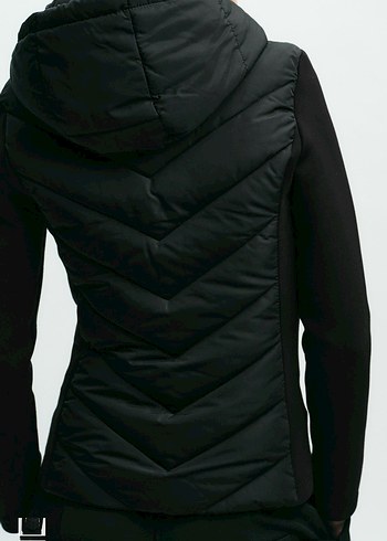 Zara Kontrast Şişme Mont XS etiketli - Görsel 4