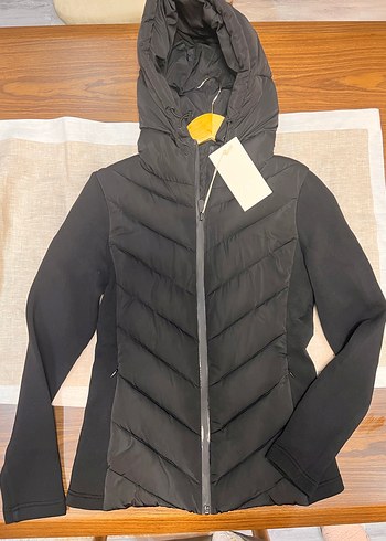 Zara Kontrast Şişme Mont XS etiketli - Görsel 8