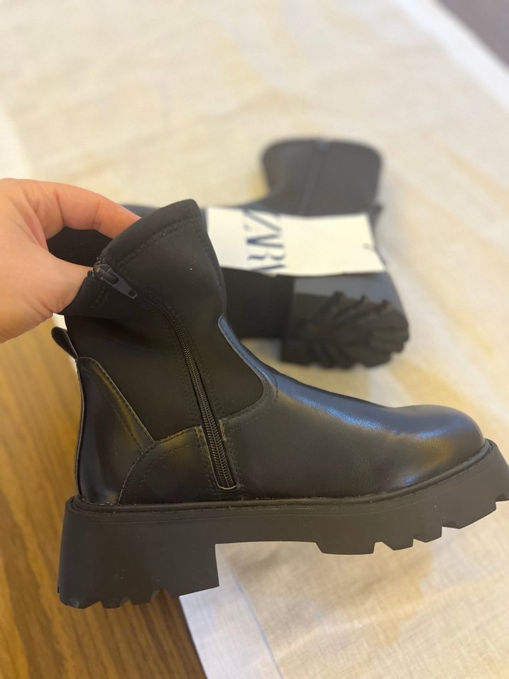 Zara Çocuk Bot 32 numara etiketli - Görsel 5