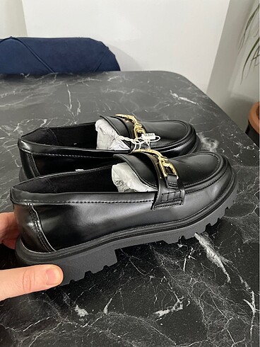 Zara Zara loafer tırtıklı taban ayakkabı 37 numara etiketli