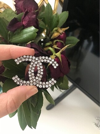 Broş chanel