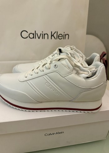Calvin Klein 43