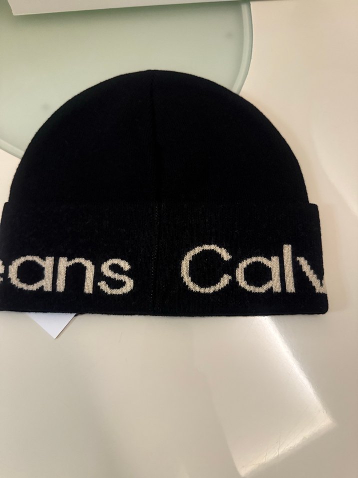 Calvin Klein  Kadın Bere - Görsel 3