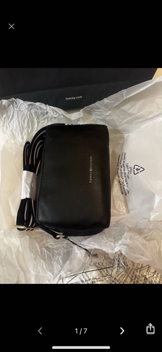 Tommy Hilfiger Siyah Deri Kadın Çapraz Çanta - Görsel 2