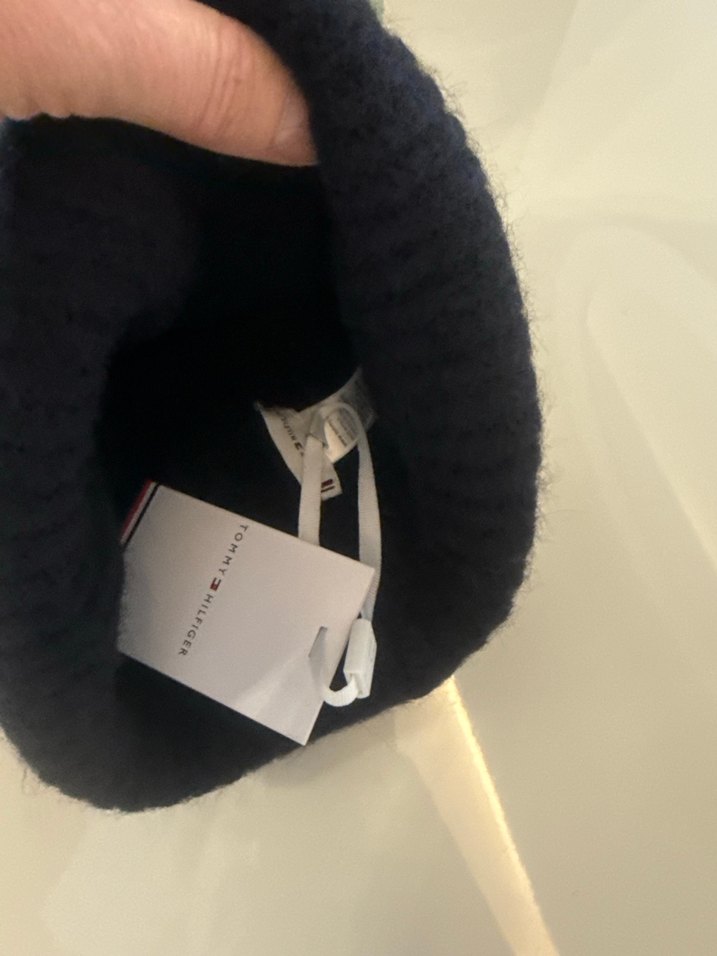 Tommy Hilfiger Siyah Örgü Kadın Bere - Görsel 3