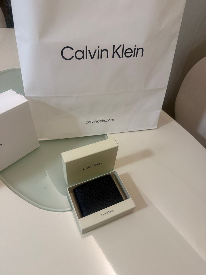 Calvin Klein orijinal erkek cüzdan - Görsel 2