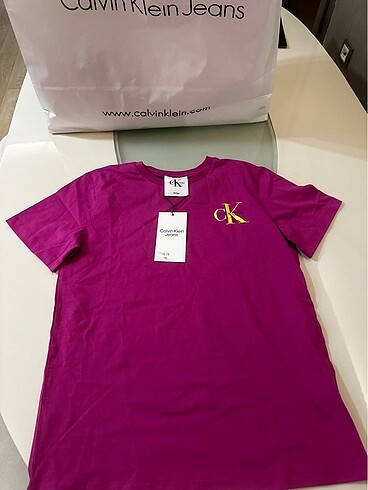 Calvin Klein orijinal tişört