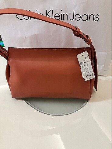  Beden CAlvin Klein orijinal çanta
