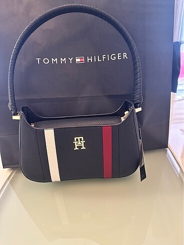 Tommy Hilfiger Tommy Hilfiger orijinal kol çantası